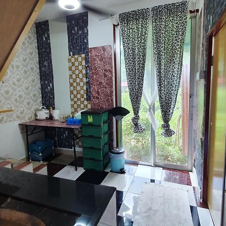 Chalet Kampong Semawar Kuala Kangsar Exteriér fotografie