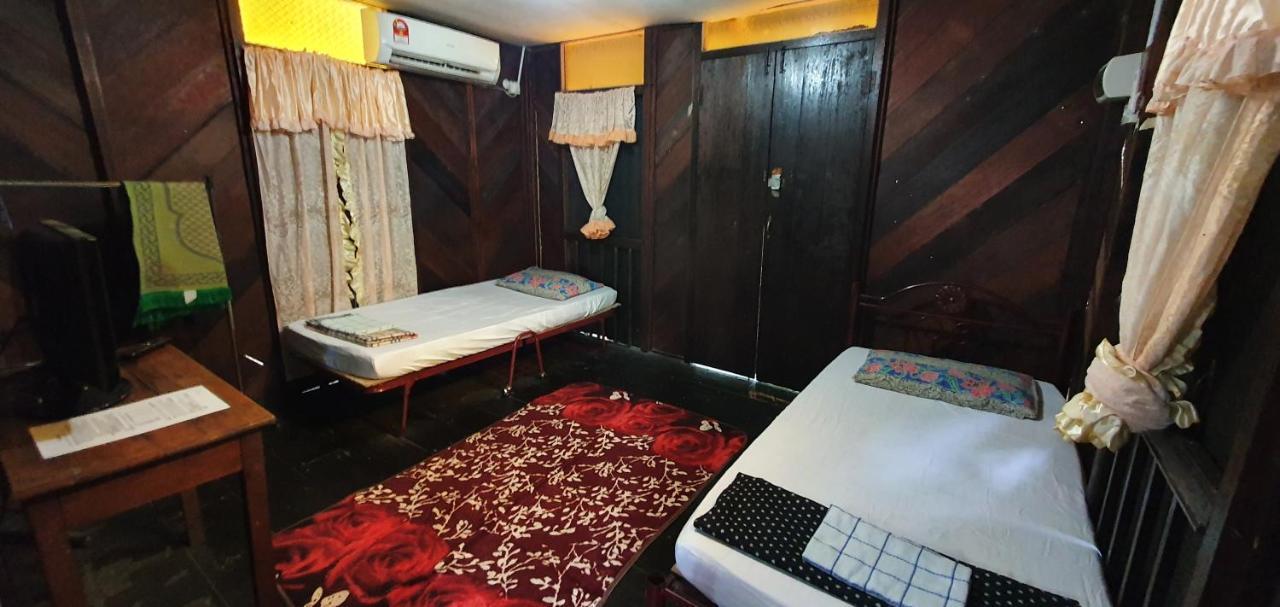 Chalet Kampong Semawar Kuala Kangsar Exteriér fotografie