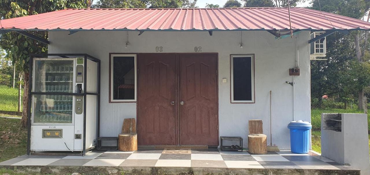 Chalet Kampong Semawar Kuala Kangsar Exteriér fotografie