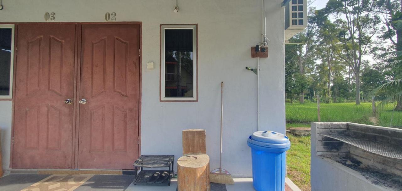 Chalet Kampong Semawar Kuala Kangsar Exteriér fotografie